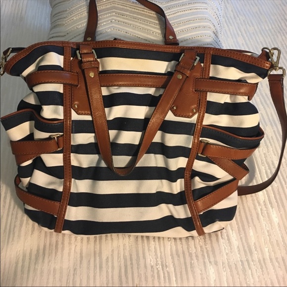 Michael Kors Gansevort crossbody - Picture 2 of 3